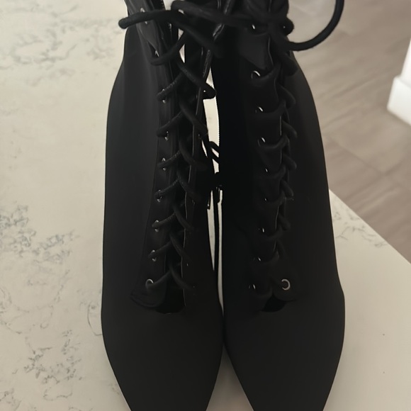 Black boot lace - Picture 2 of 4